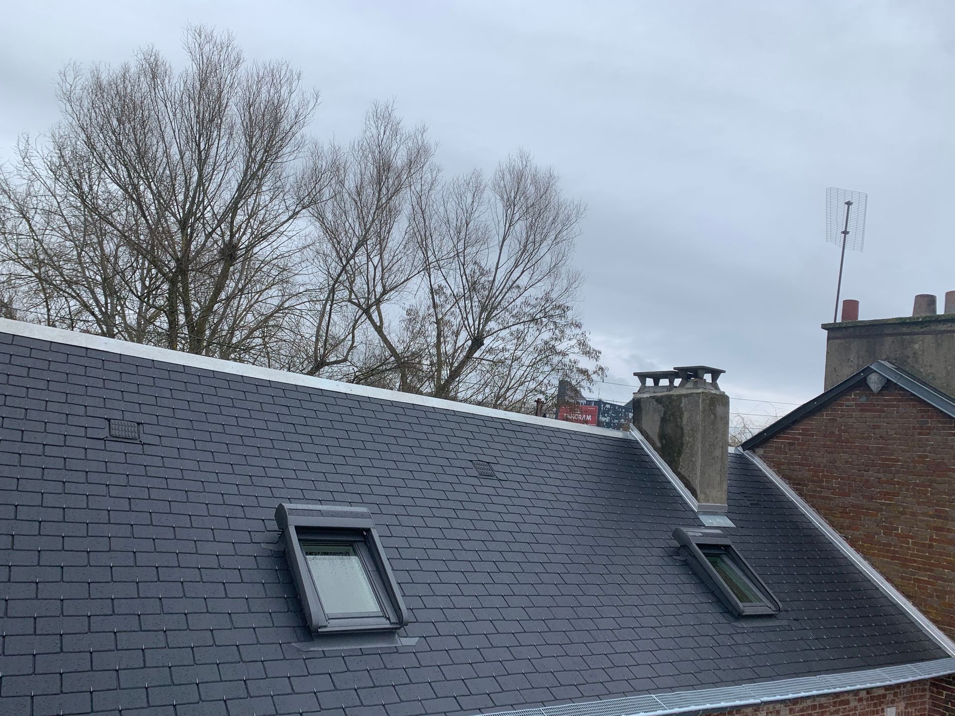 Une toiture sur une maison