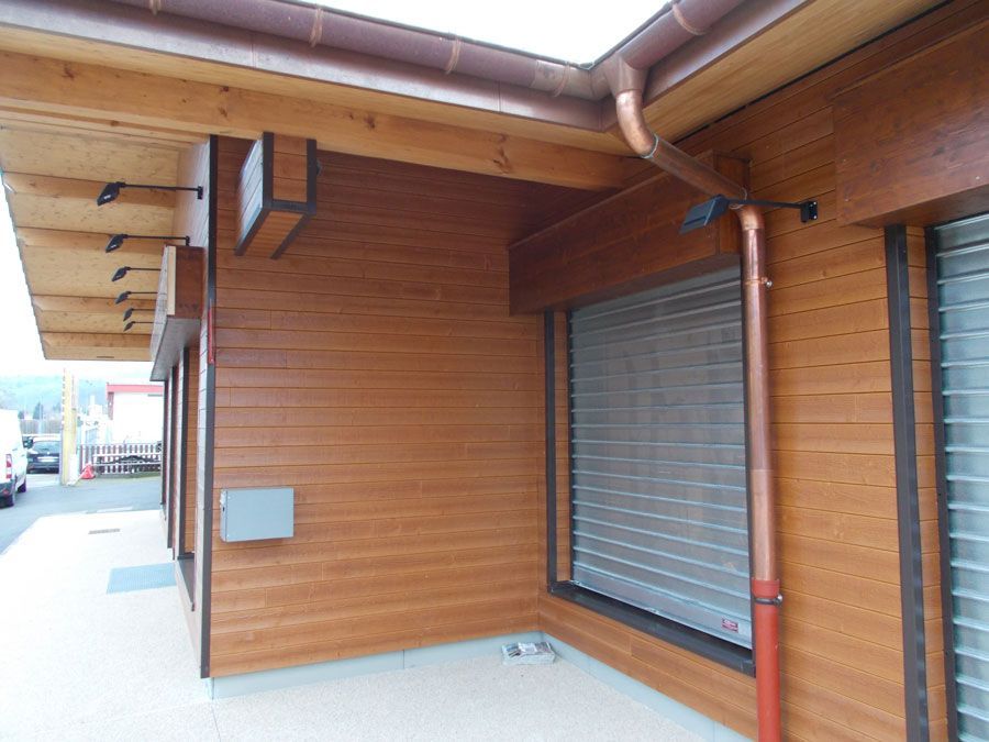 Bardage d'un commerce