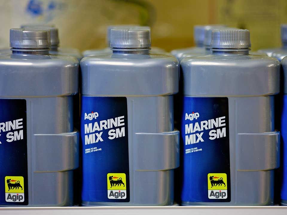 Bidons d'AD Blue & Lubrifiant