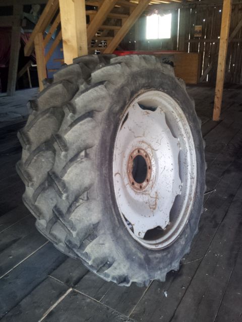 2 roues 320/90R42