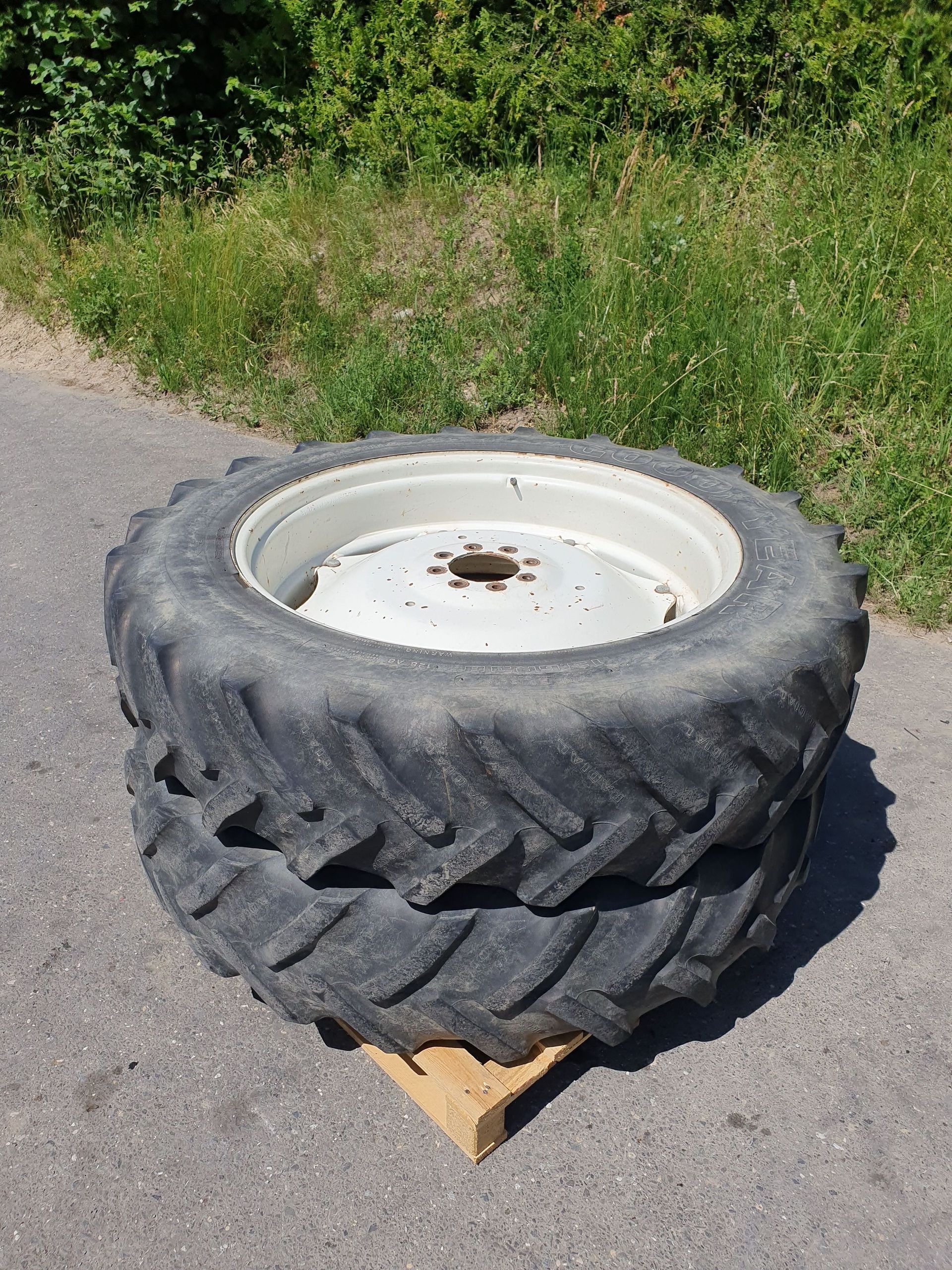 13.6 R 38 New Holland