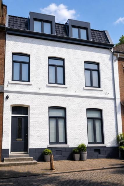 Voorgevel van B&B Saint Pierre aan de Glacisweg 85 in Maastricht