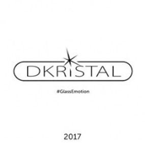 Un logotipo en blanco y negro para una empresa llamada dkristal