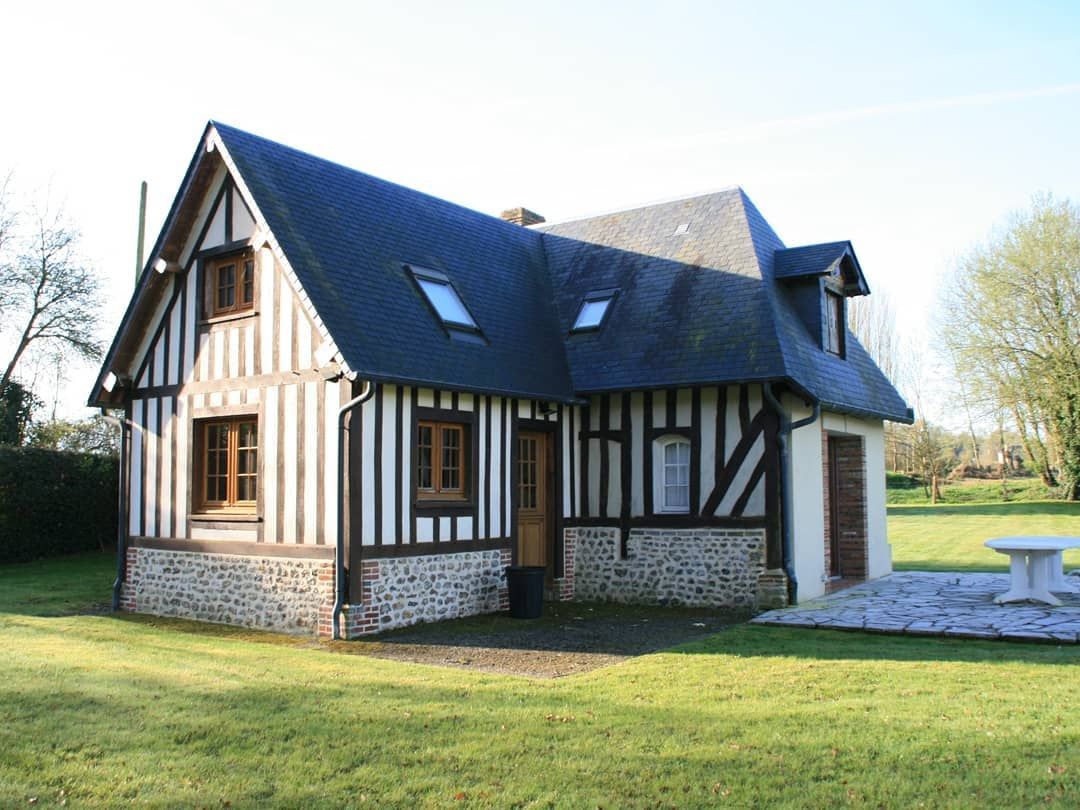 Maison à colombages avec extension