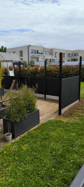 Clôture autour d'une terrasse