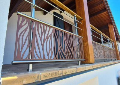 Balustrade de la gamme ovale, effet en bois
