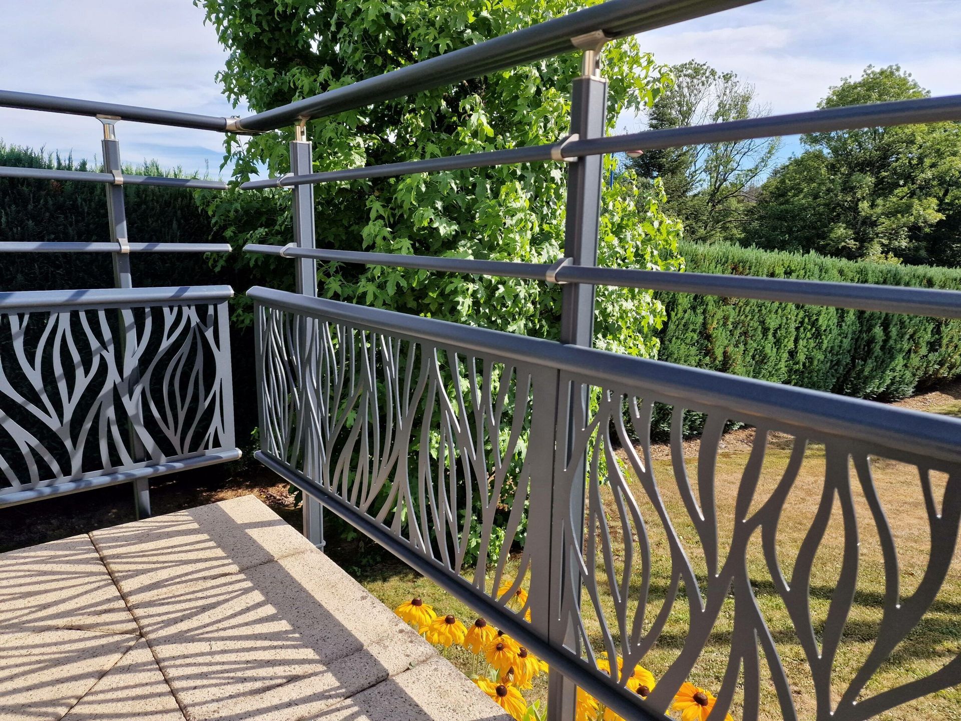 Rambarde de la gamme ovale avec remplissage décoratif