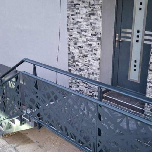 Rambarde de la gamme ovale à effet inox