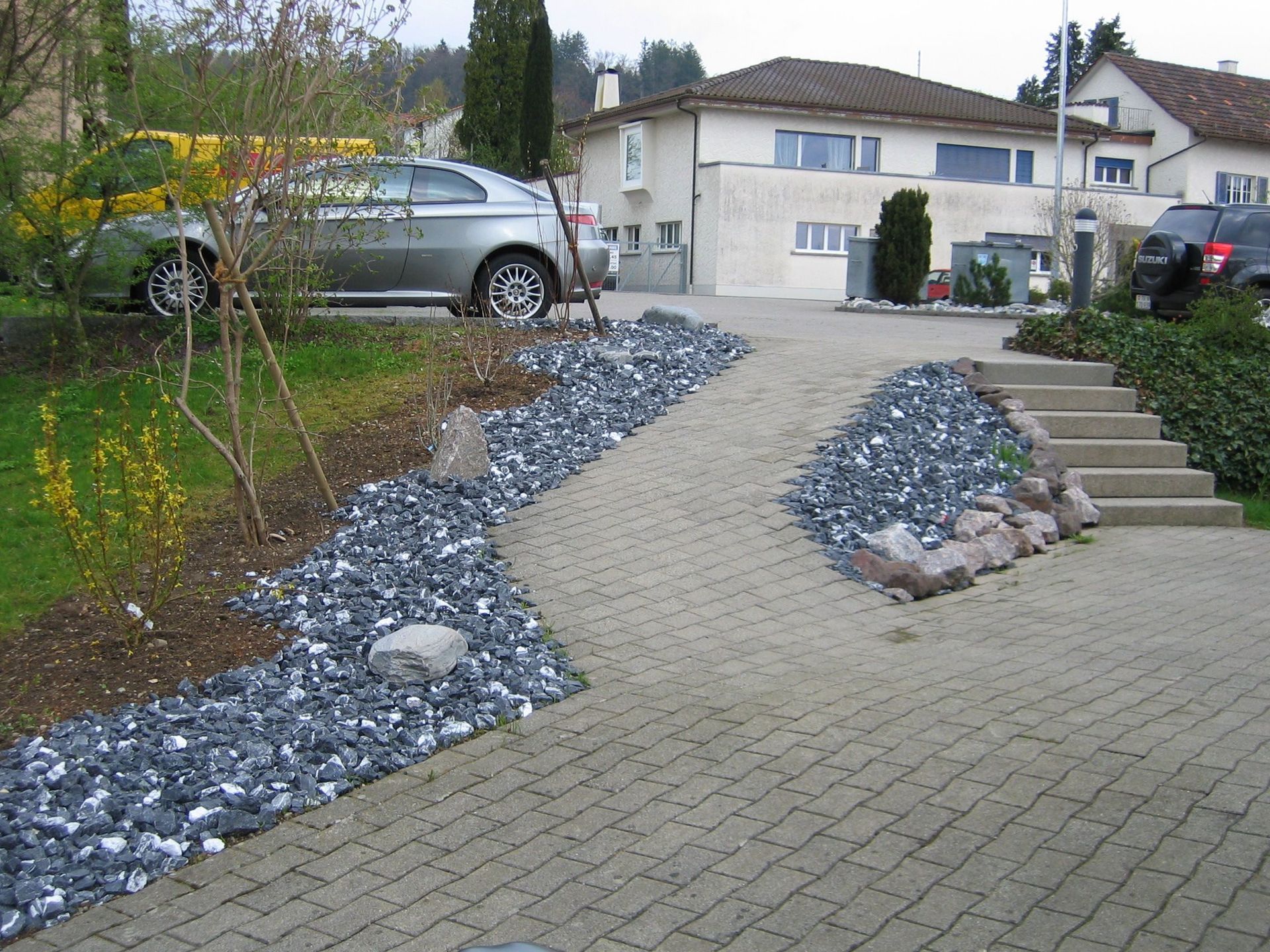 Mitarbeiter der Oettli's Allroundservice GmbH renoviert Wohnung