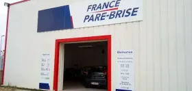 Devanture du centre France Pare-Brise d'Istres.