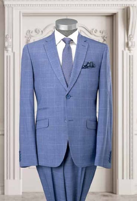 Un traje azul y una corbata están sobre un maniquí.