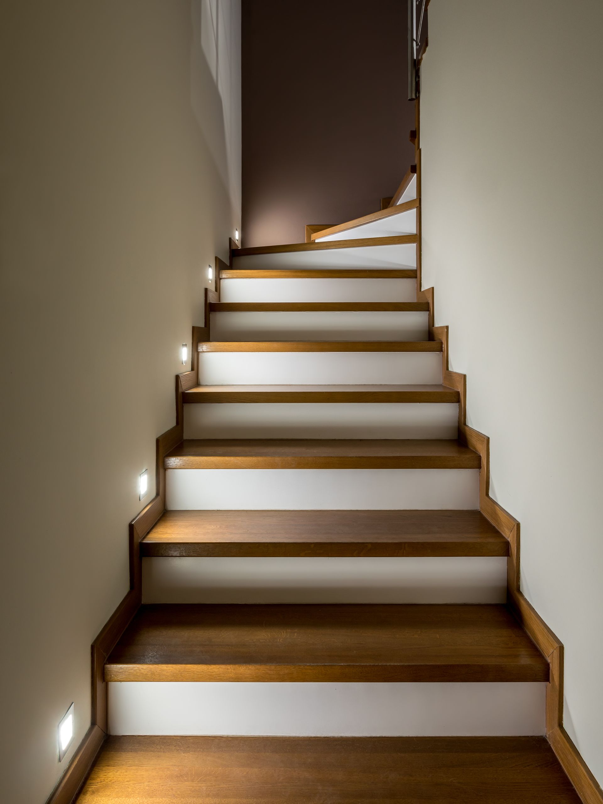 Installation d'un escalier en bois