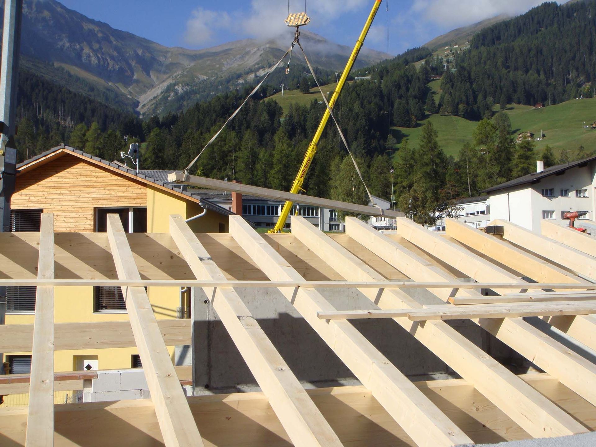 Zimmerei - Lustenberger Holzbau GmbH in Malix