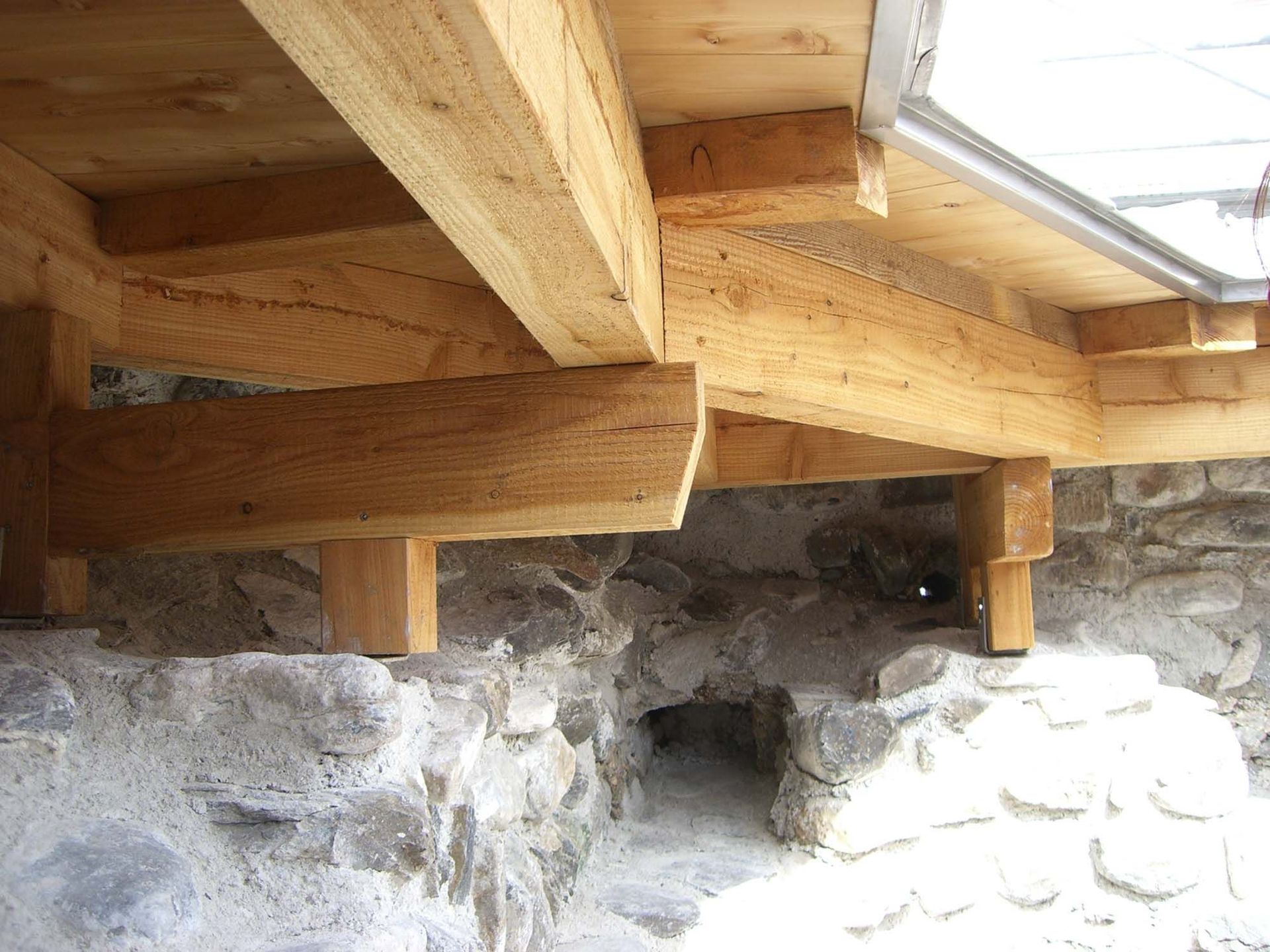 Zimmerei - Lustenberger Holzbau GmbH in Malix