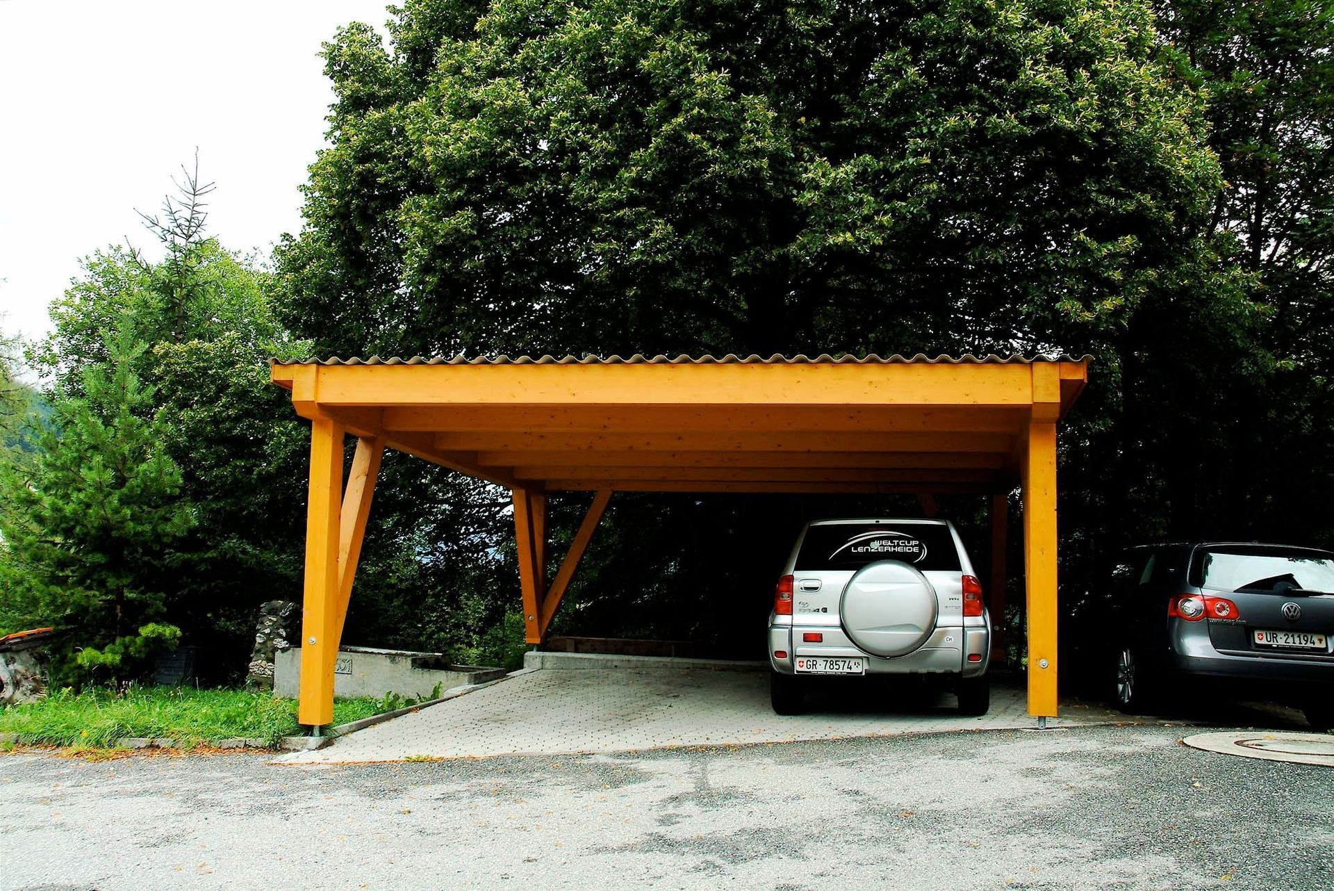 Zimmerei - Lustenberger Holzbau GmbH in Malix