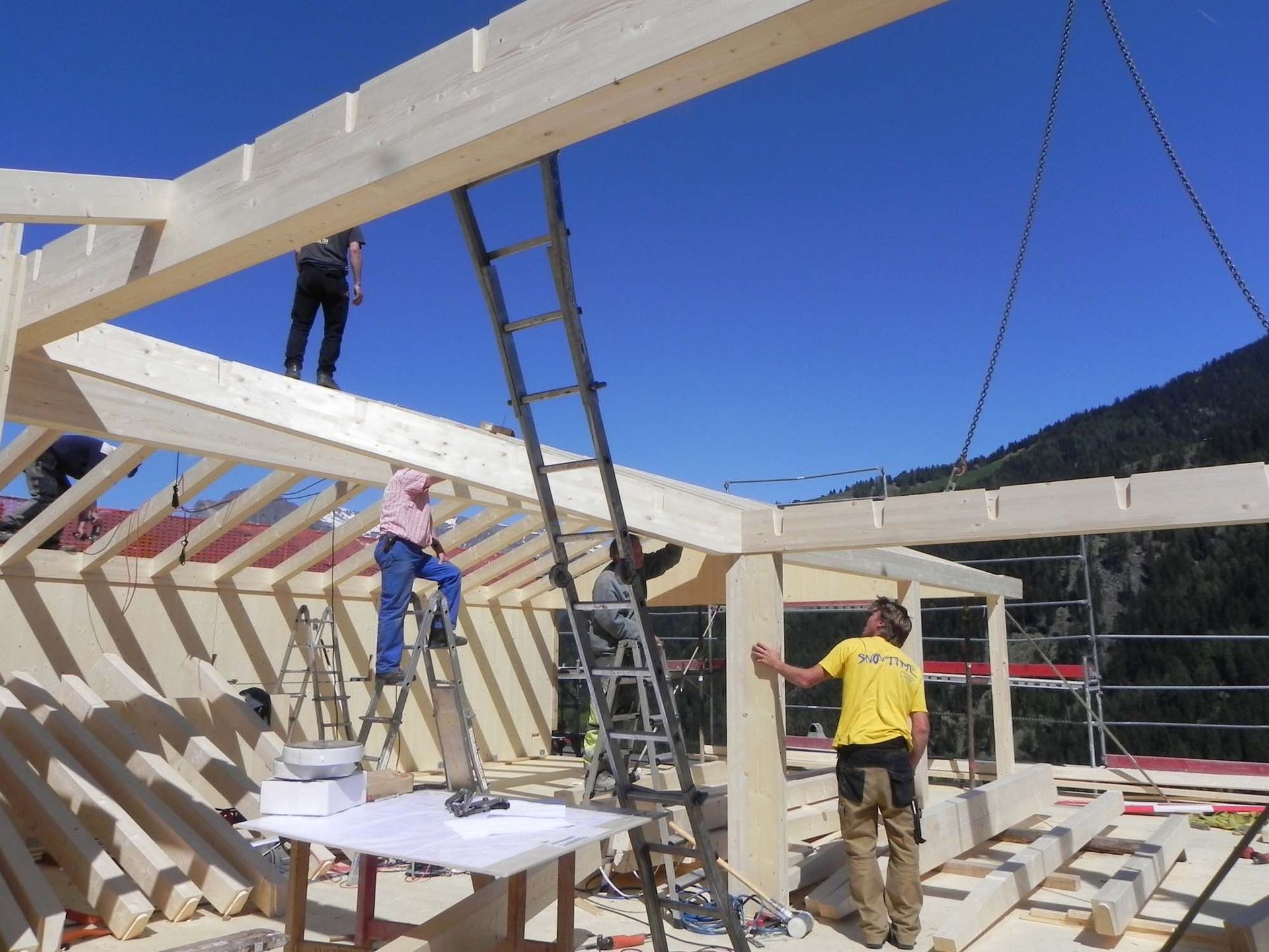 Zimmerei - Lustenberger Holzbau GmbH in Malix