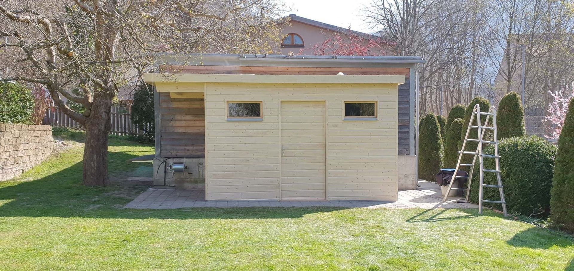 Zimmerei - Lustenberger Holzbau GmbH in Malix