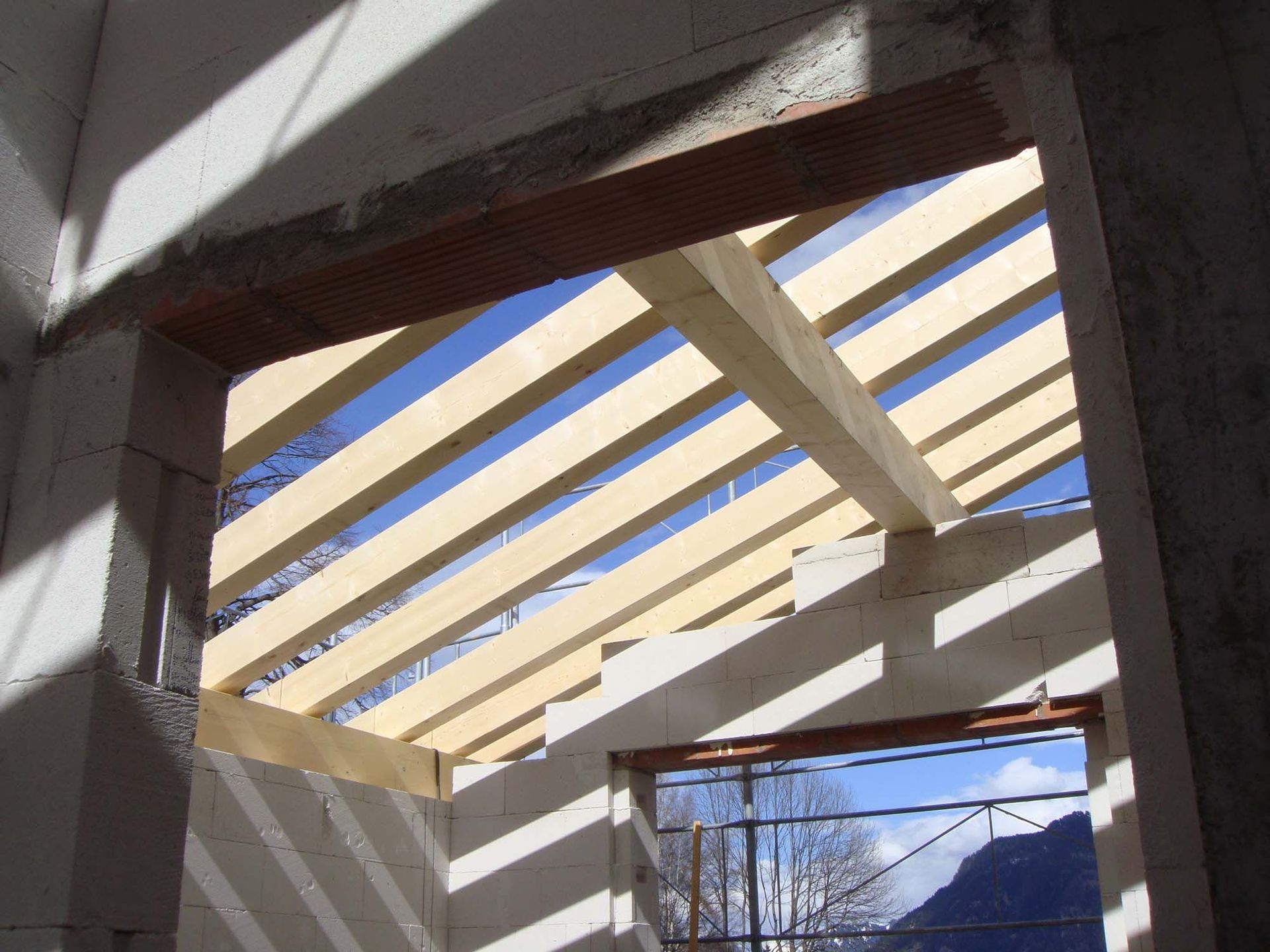 Zimmerei - Lustenberger Holzbau GmbH in Malix