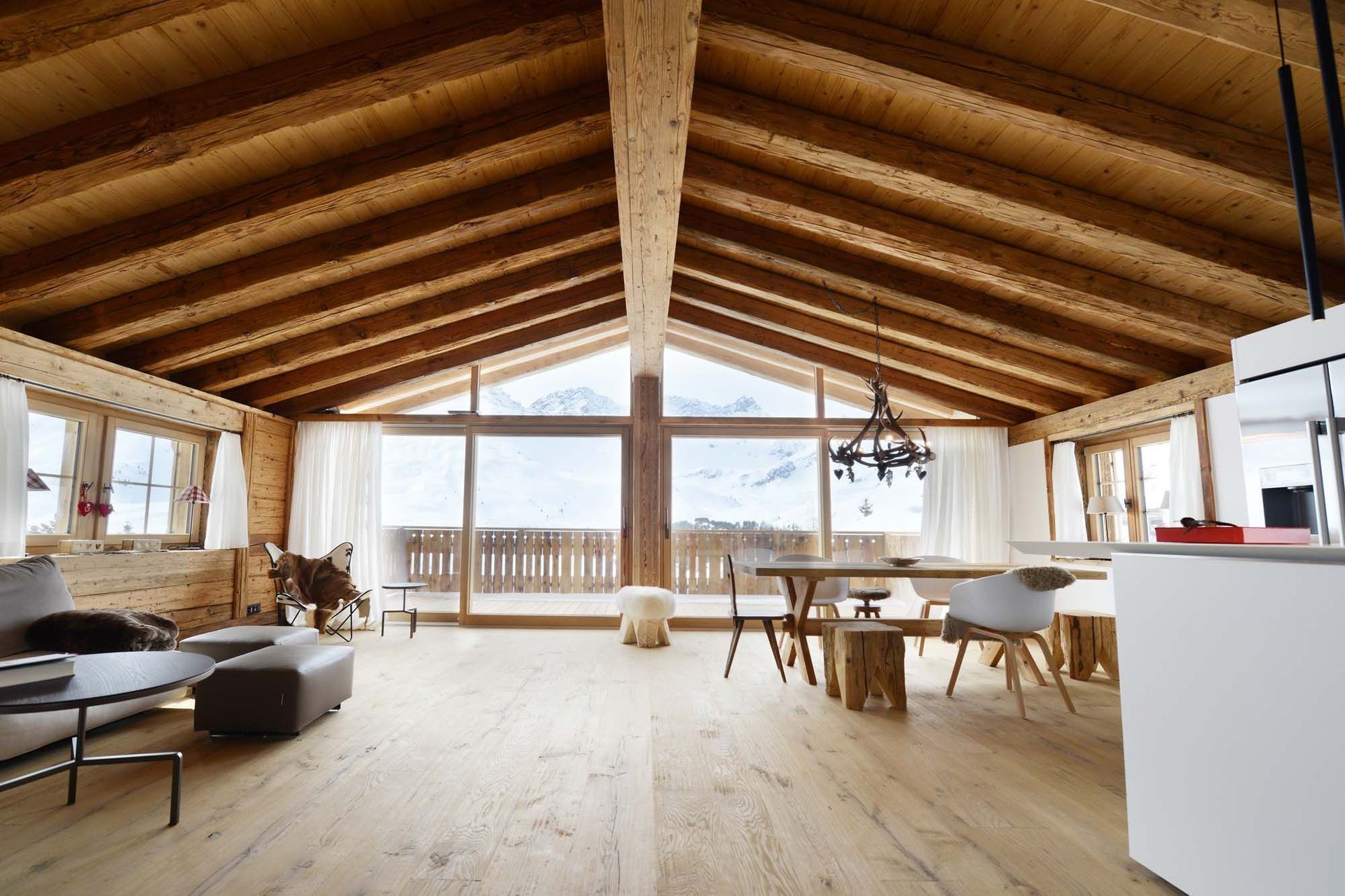 Altholz - Lustenberger Holzbau GmbH in Malix