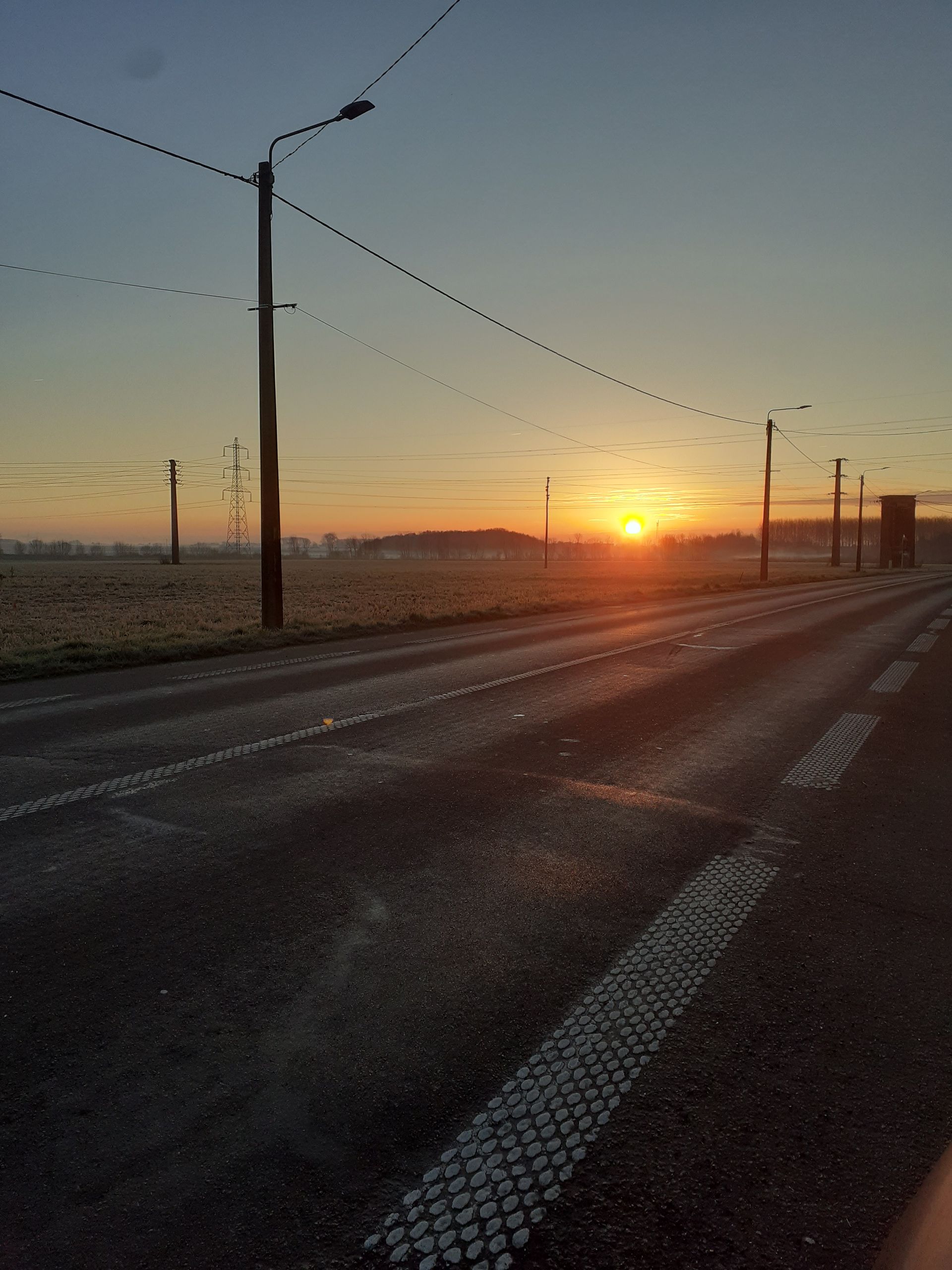 Jeudi 14 mars 2025 07H20, sur la route de Bouvines à Cysoing