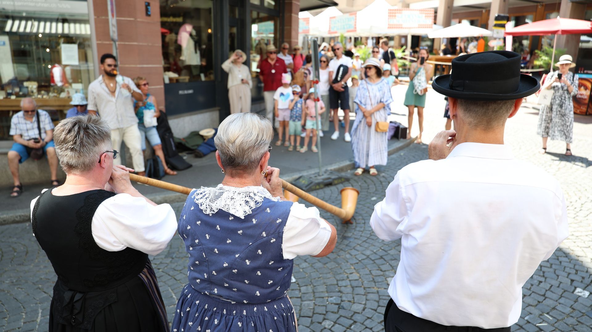 husner chalrotte, hanny gysin, alphorn seltisberg, 
