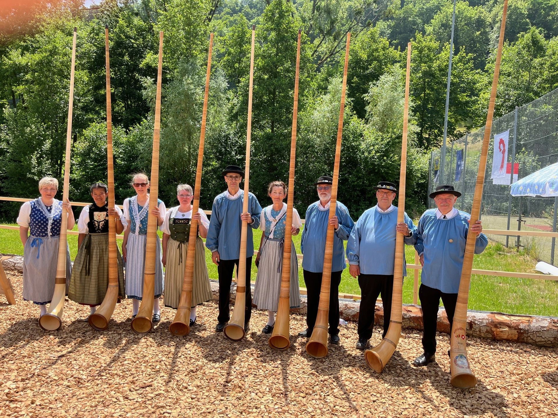 Alphorngruppe Magden, jodlerfest reigoldswil, jodlerfest basel, alphorn basel, alphornblaeser, anna rudolf von rohr,