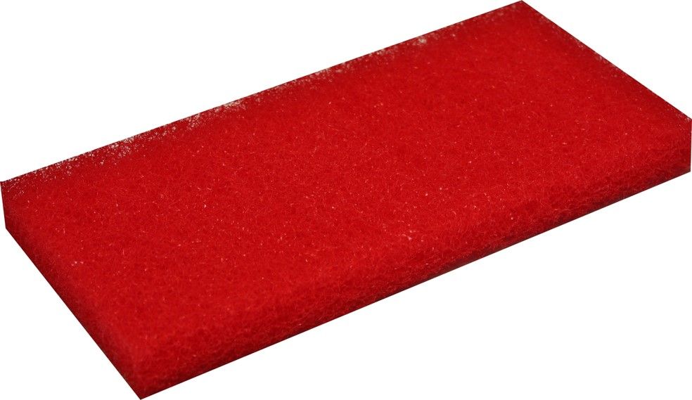 Punainen suorakaiteen muotoinen vaahtomuovipehmuste.