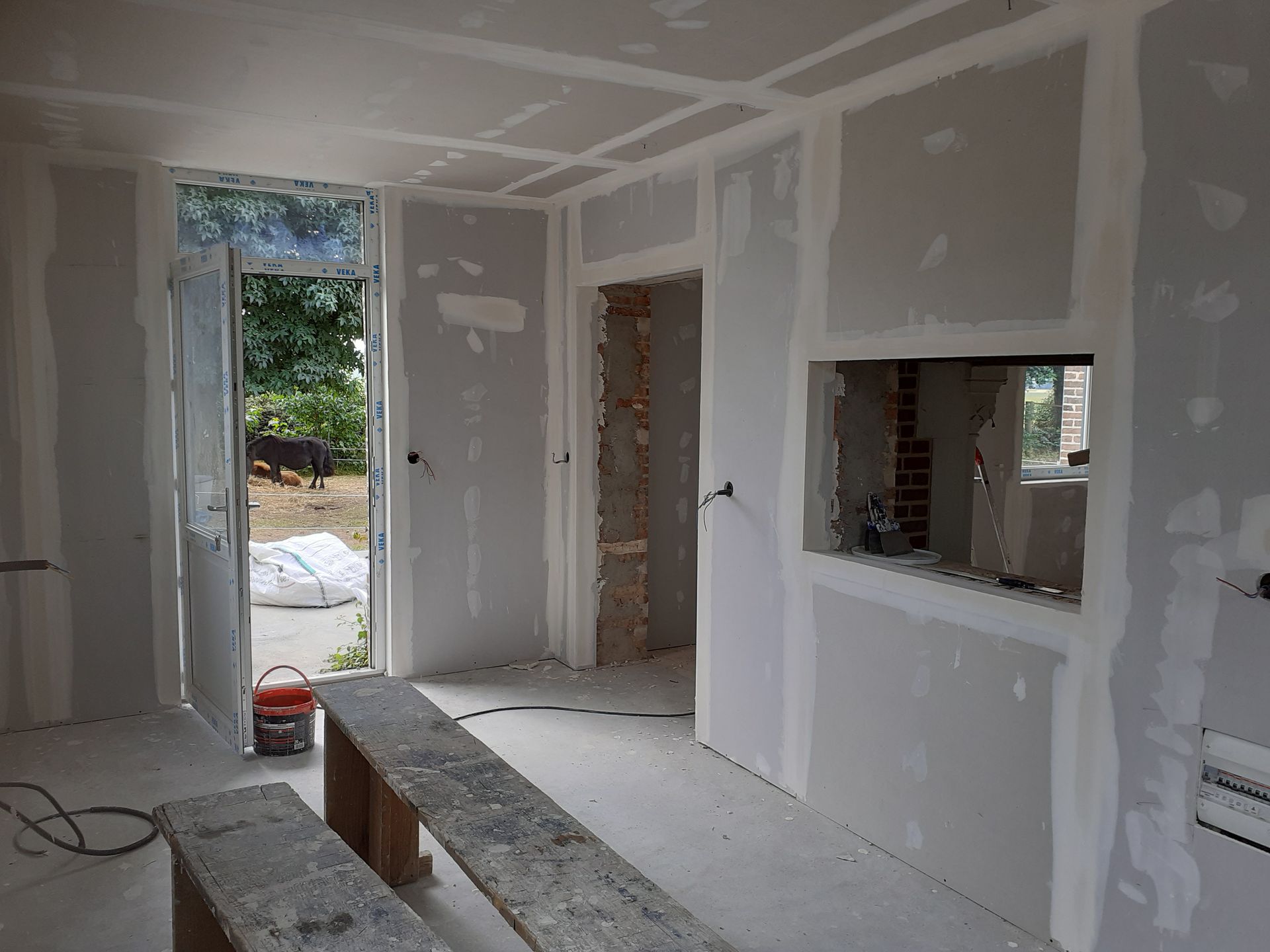 Isolation des murs avec pose de plaques de plâtre 19