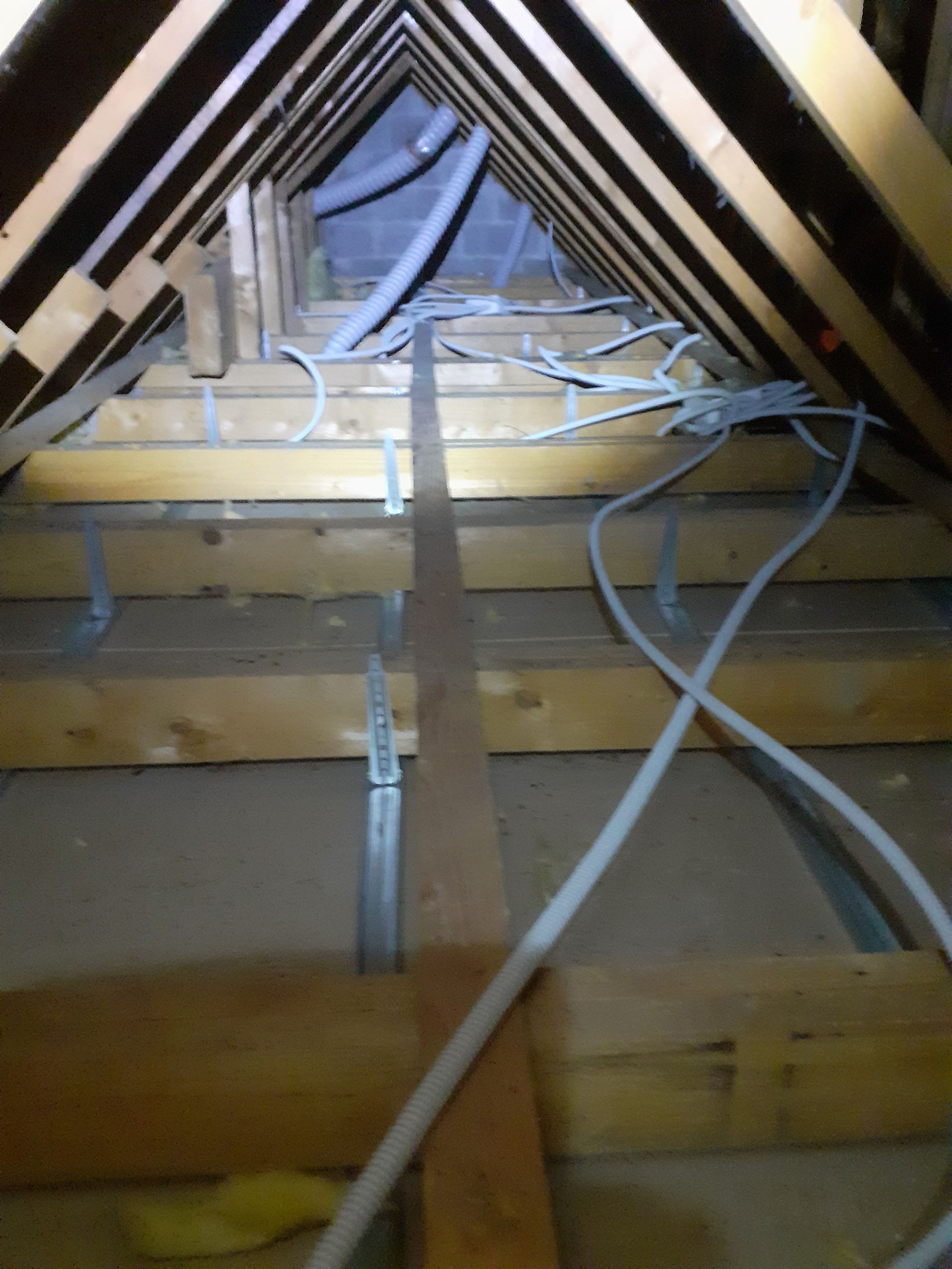 Combles avant isolation par soufflage 3