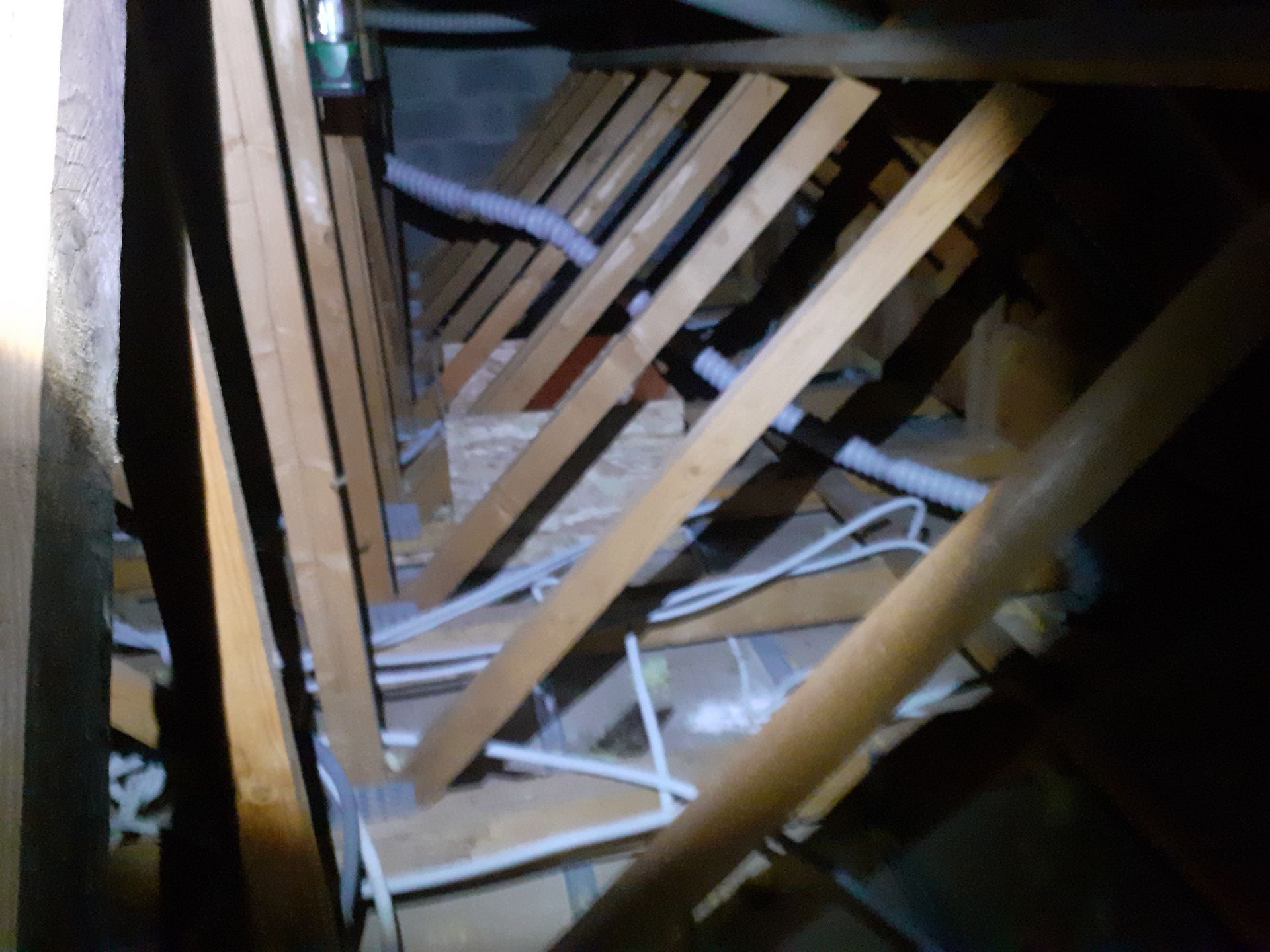 Combles avant isolation par soufflage 4