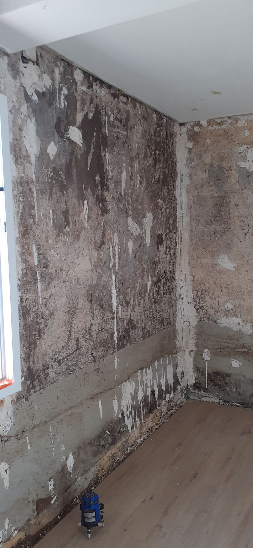 Murs bruts avant travaux d'isolation 5