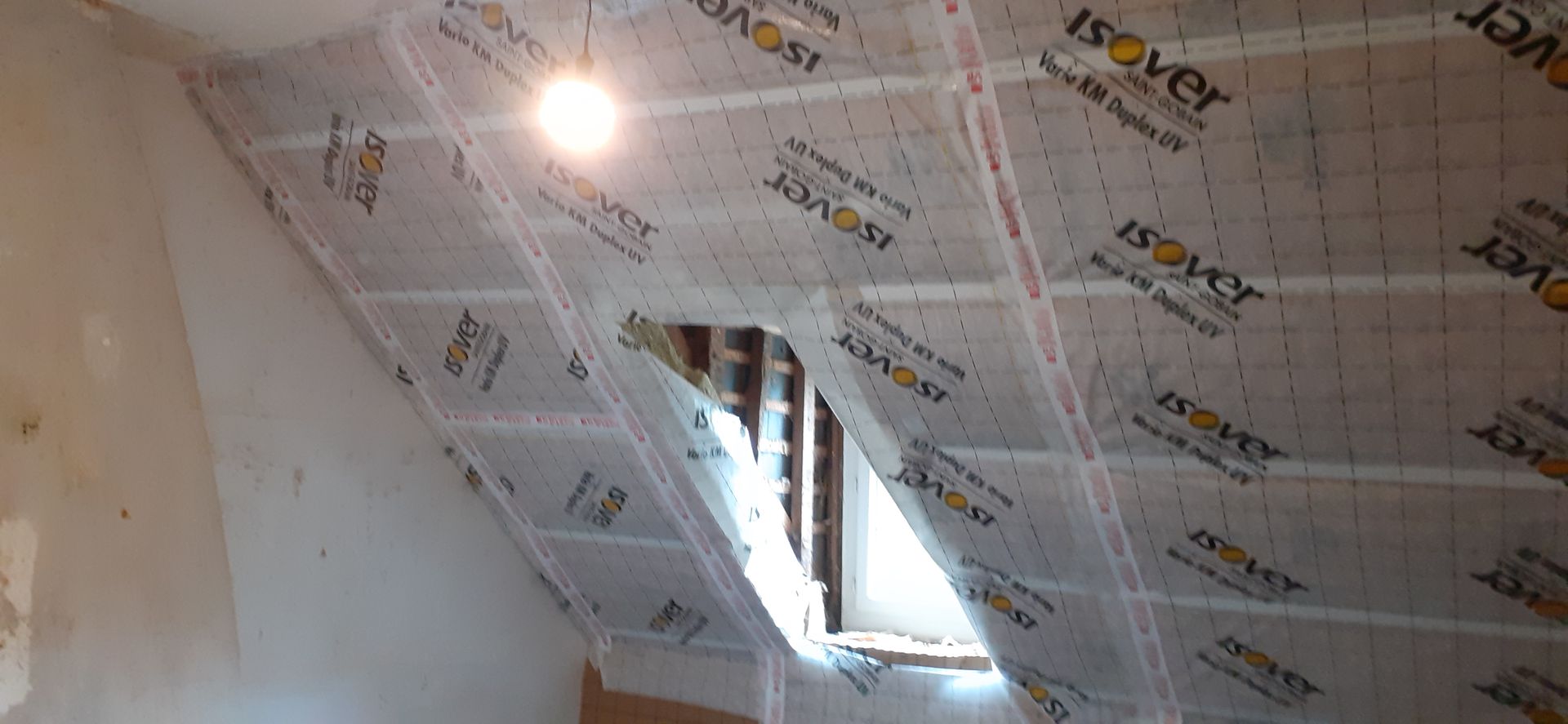 Rampants et fenêtre avec sous-couche de protection 1