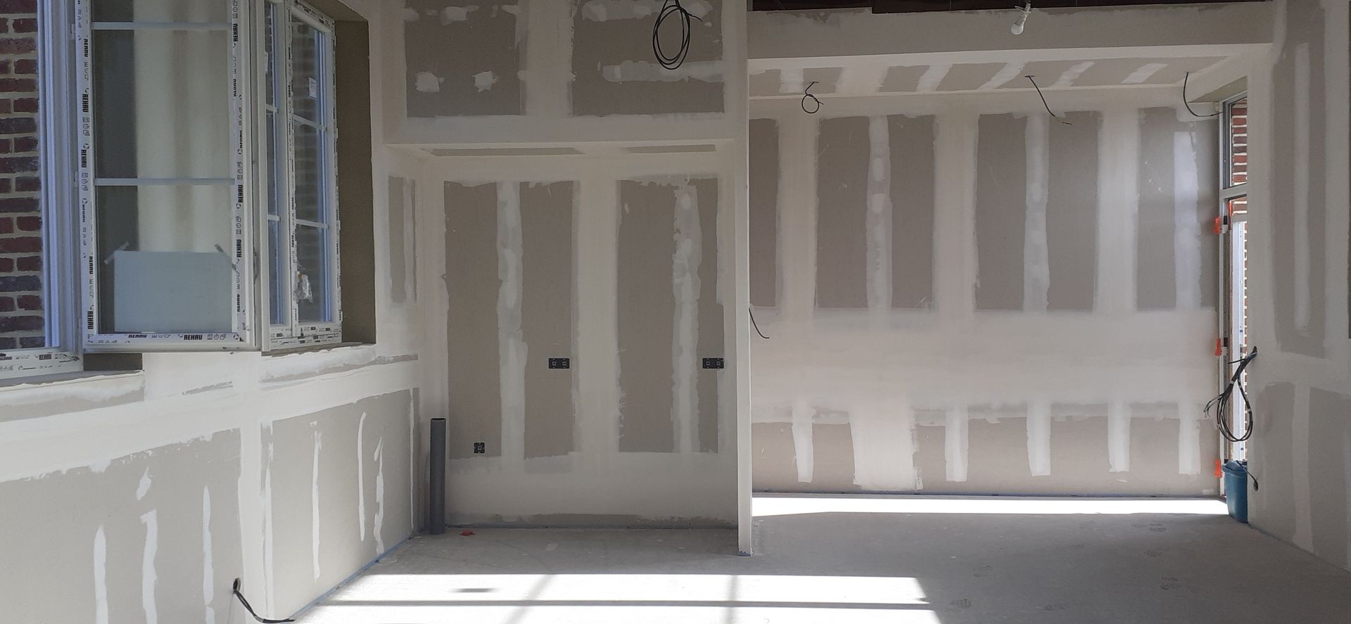 Isolation des murs avec pose de plaques de plâtre 6