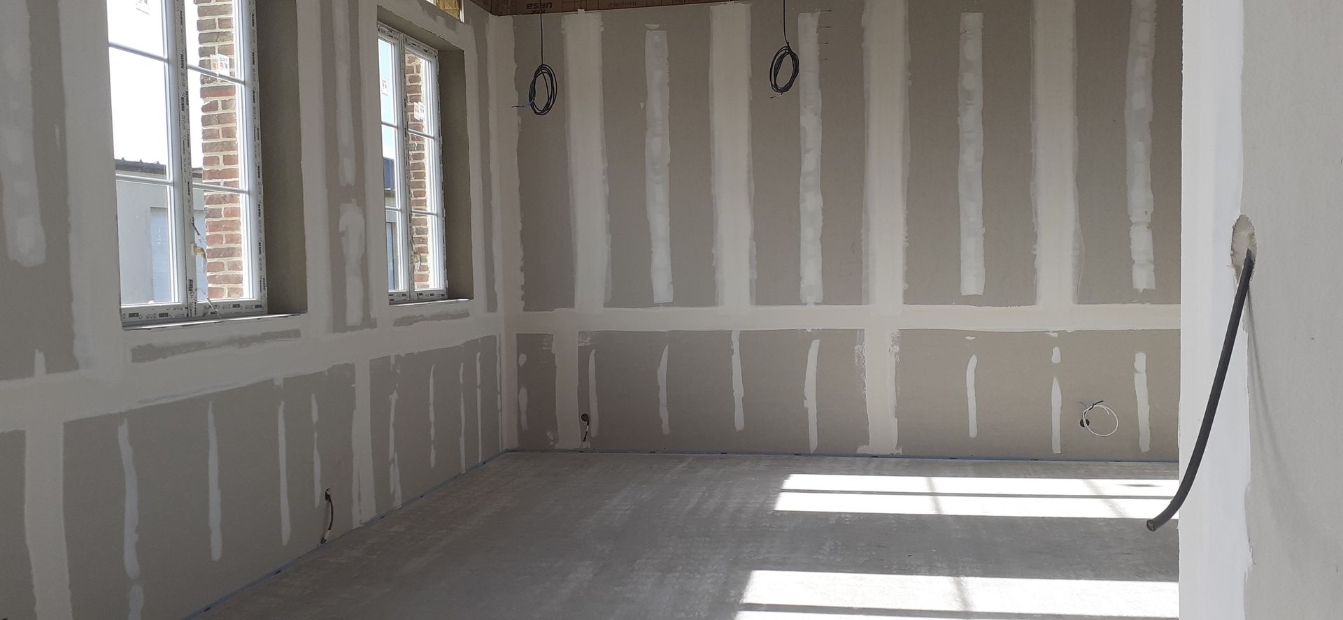 Isolation des murs avec pose de plaques de plâtre 4