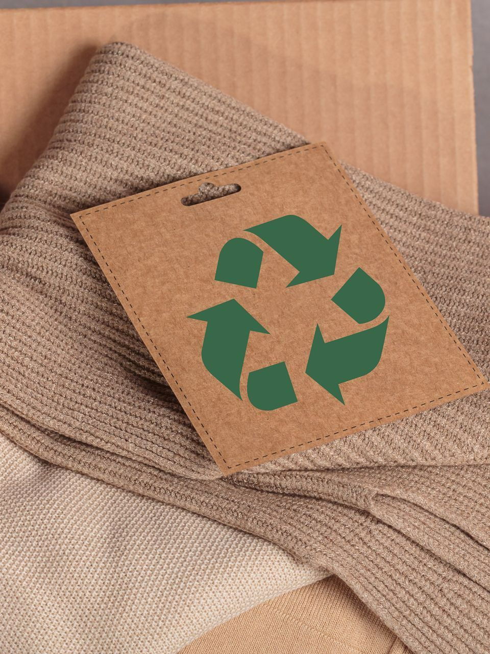 Carton avec logo recyclage