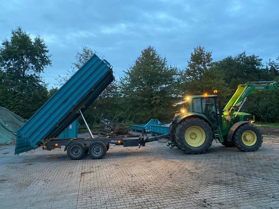 Maschinenpark Fahrzeuge