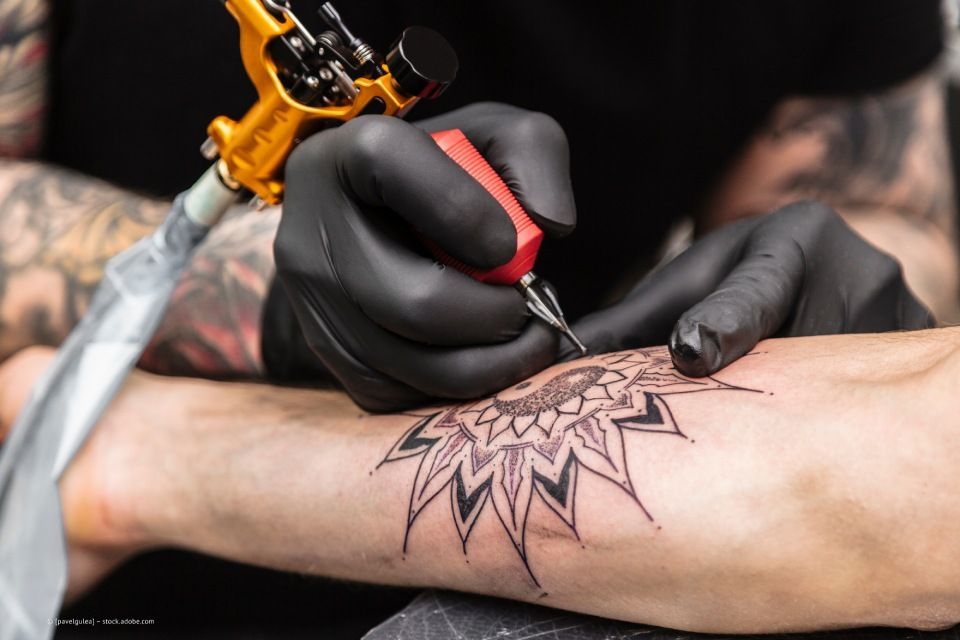 Tattoo wird gestochen