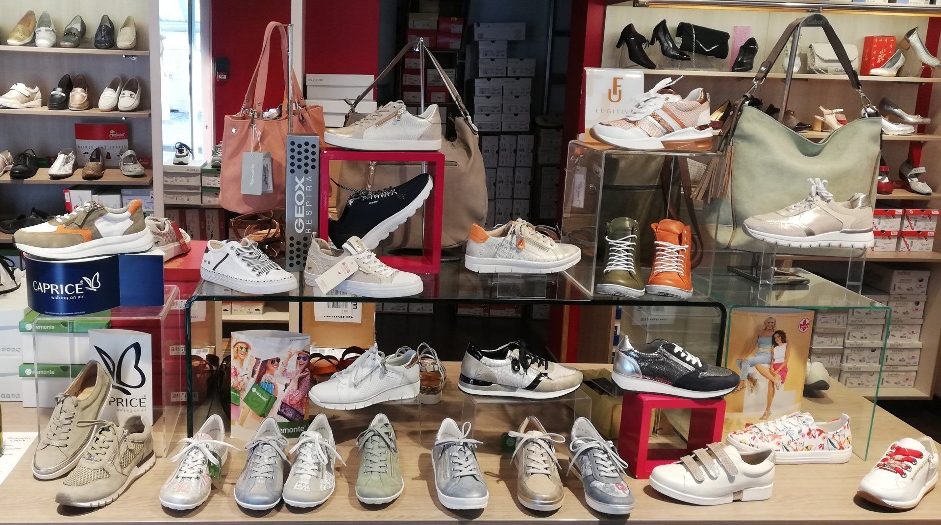 Paires de chaussures