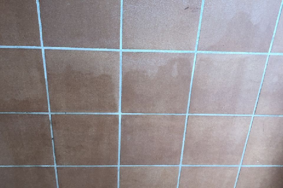 gereinigter Fliesenboden