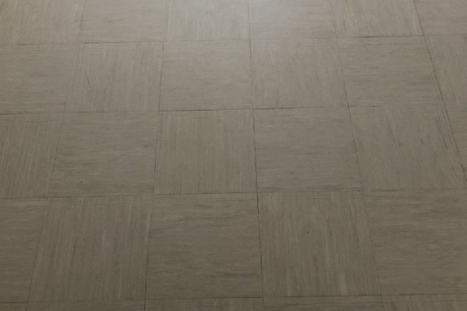 gereinigter Fliesenboden