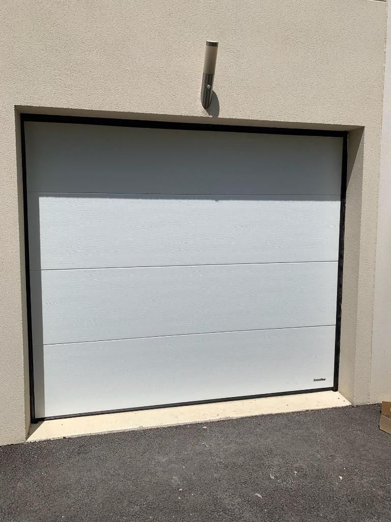 Porte de garage basculante