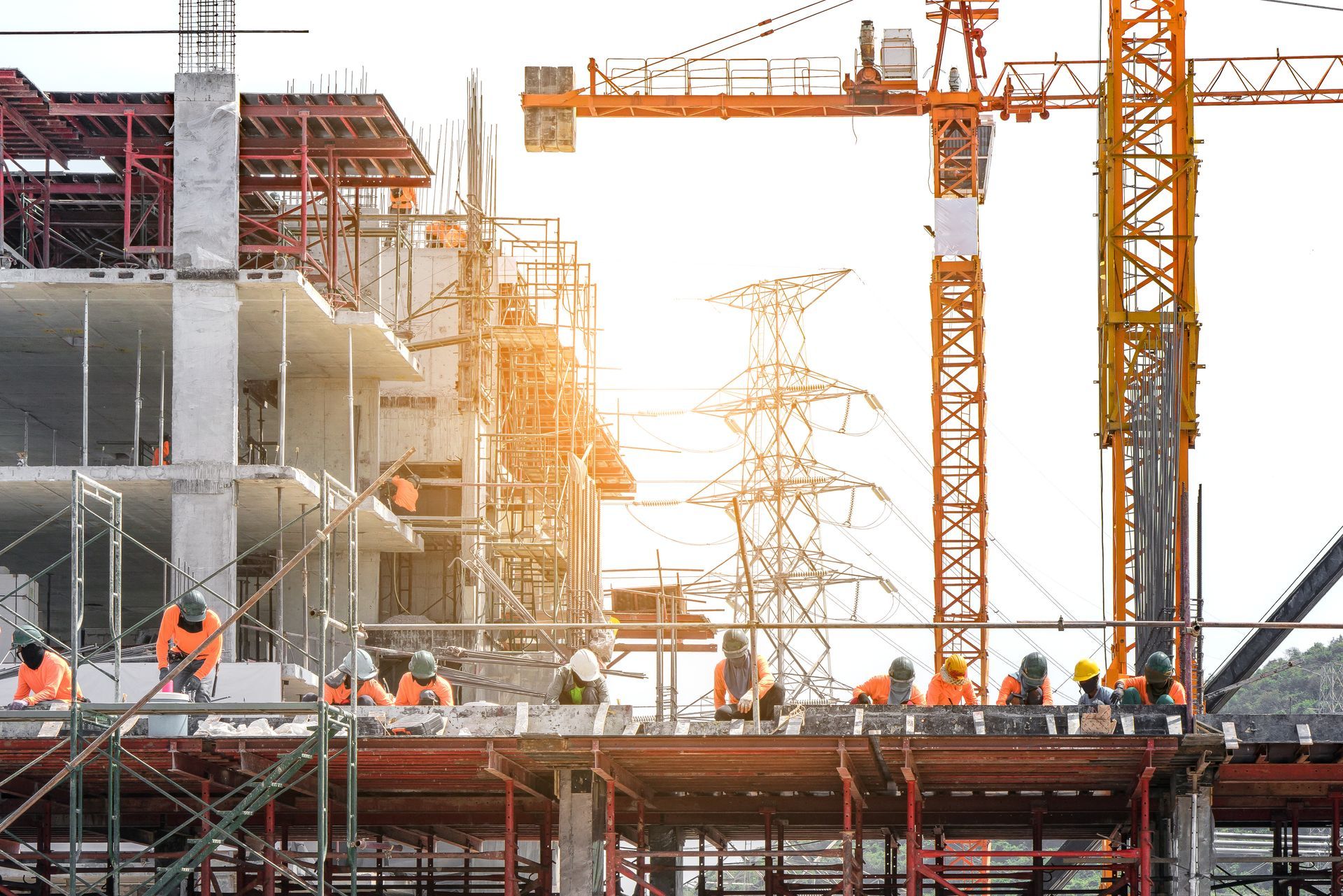 Grues sur un chantier
