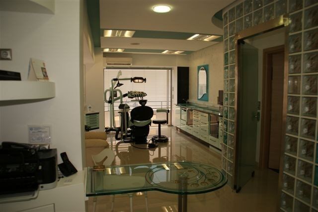 DENTAL CLINIC RHODES - ΣΤΕΦΑΝΟΣ ΤΟΛΙΟΣ