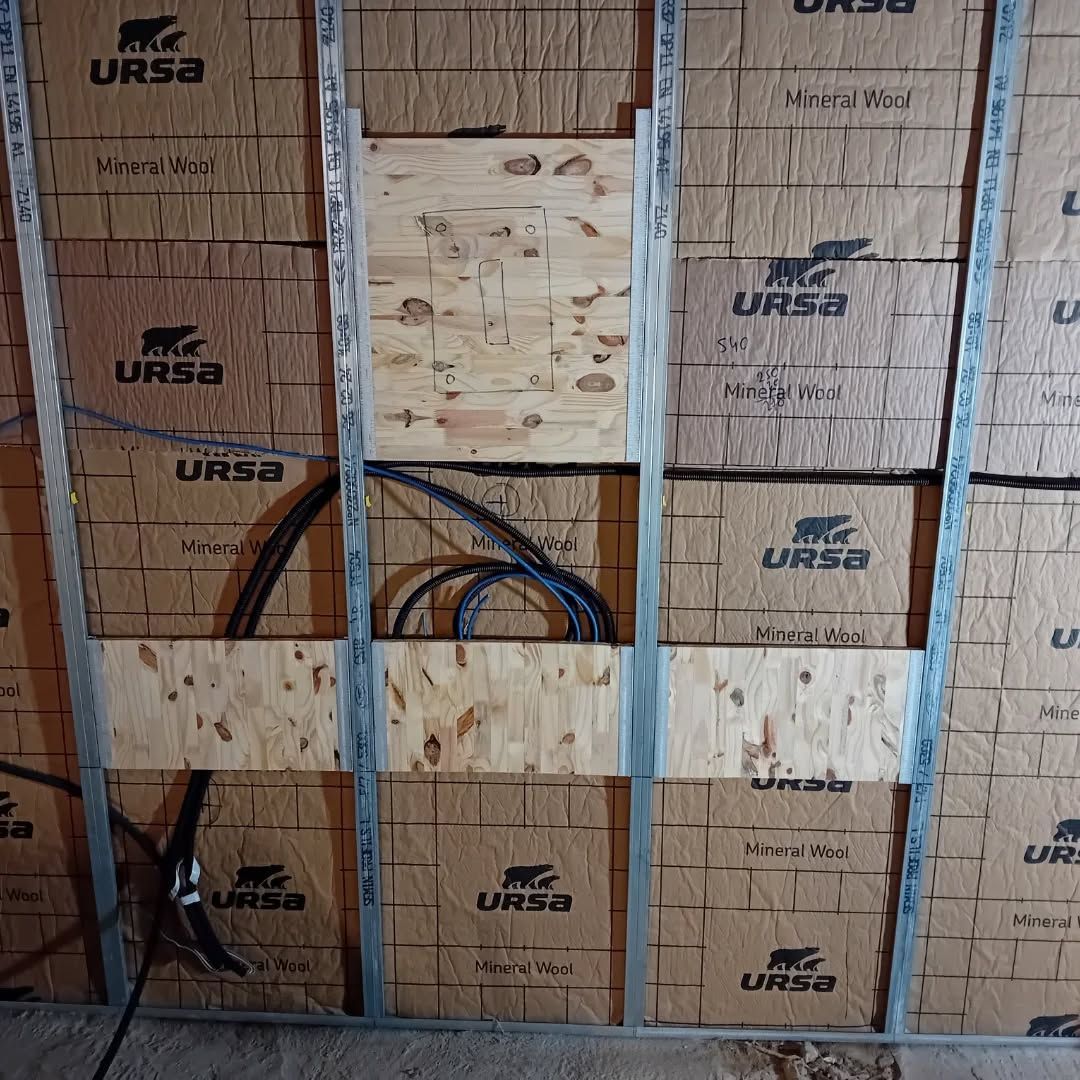 Cloison en cours d'isolation