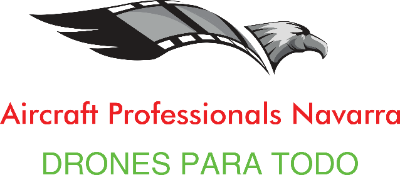 Logotipo con avi&oacute;n negro estilizado y texto rojo-verde: "Aircraft Professionals Navarra" y "DRONES PARA TODO"