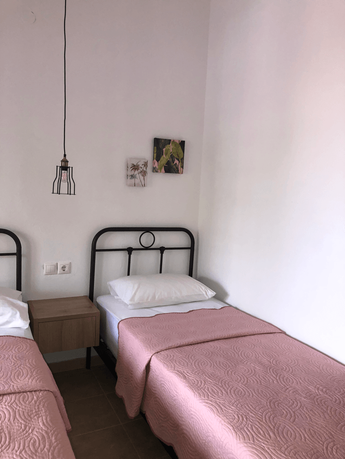 Τρίκλινο θέα θάλασσα -  Ενοικιαζόμενα Δωμάτια MARIANTHI - ANTHOULA HOUSE