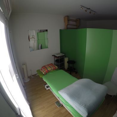 sala verde con lettino - Fisioterapia Nadia