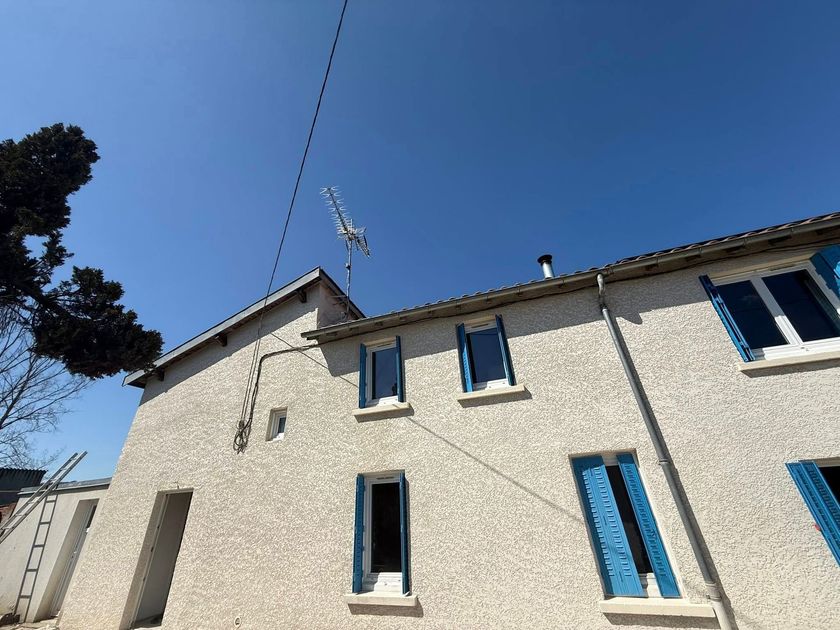 Une maison avec une peinture récente.