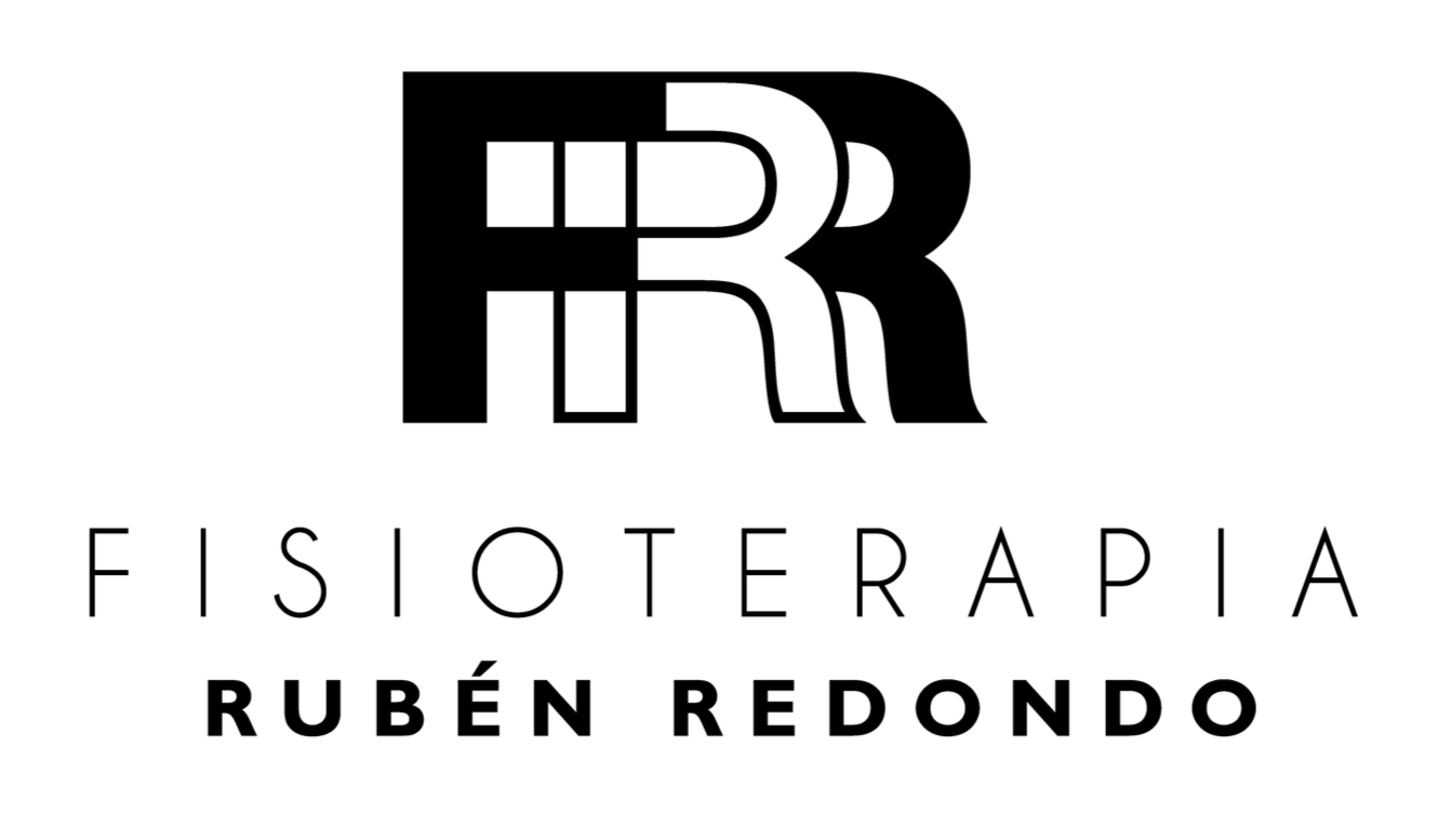 Logotipo de Fisiorterapia Rub&eacute;n Redondo. Blanco y negro, con las iniciales "FRR". Texto debajo.