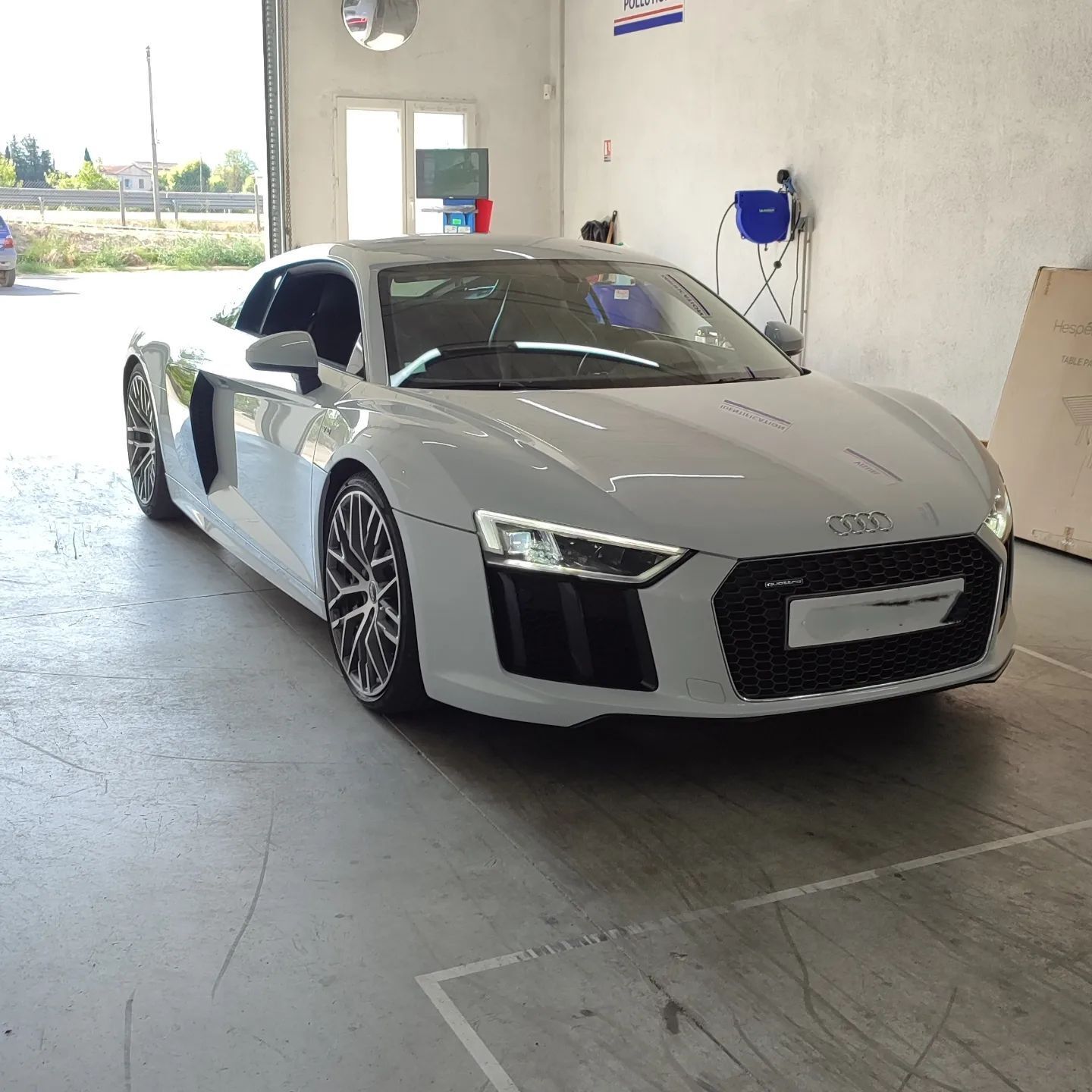 Une voiture de sport Audi